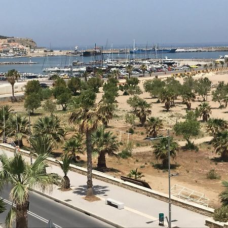 Apartment On The Beach With View Ретимно Екстериор снимка