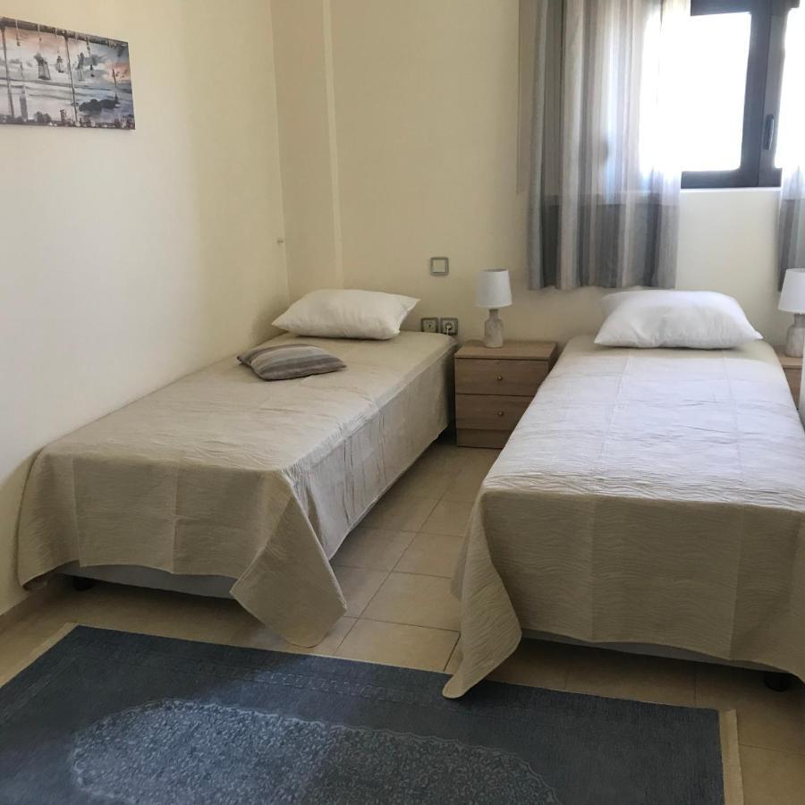 Apartment On The Beach With View Ретимно Екстериор снимка