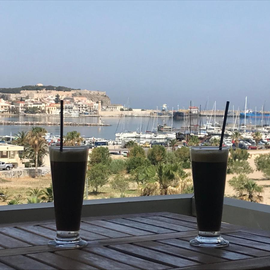 Apartment On The Beach With View Ретимно Екстериор снимка
