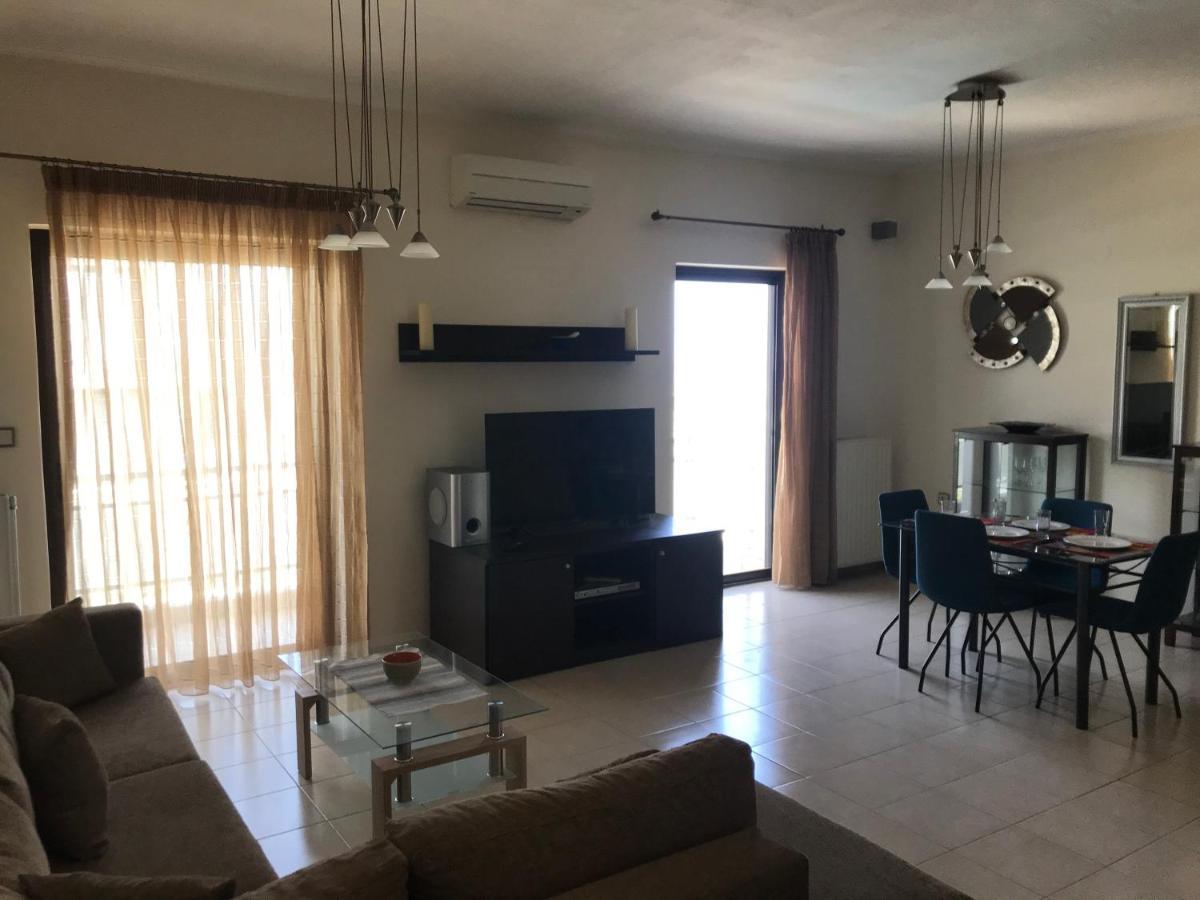 Apartment On The Beach With View Ретимно Екстериор снимка
