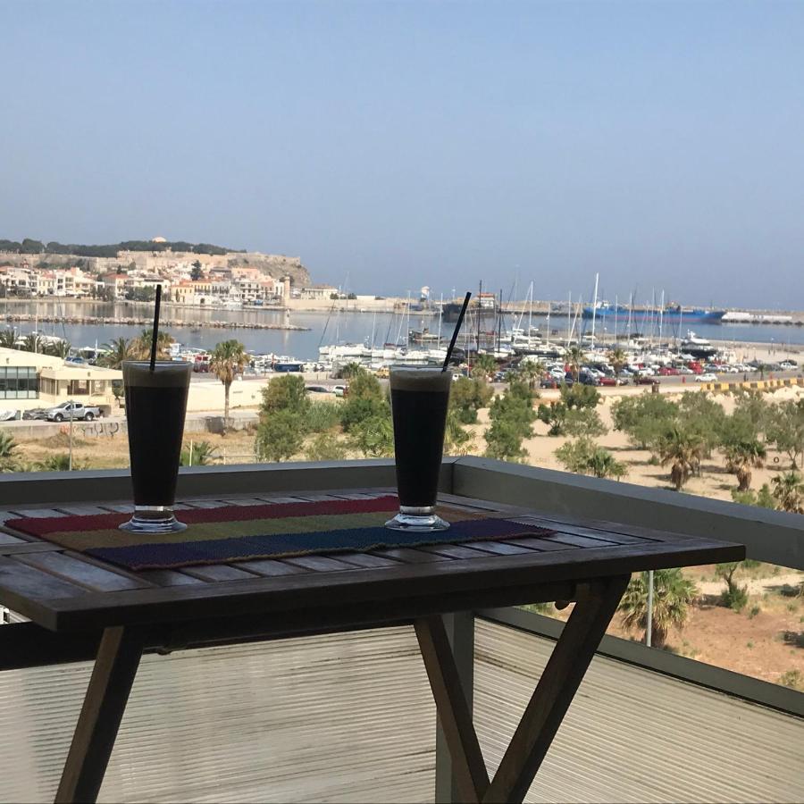 Apartment On The Beach With View Ретимно Екстериор снимка